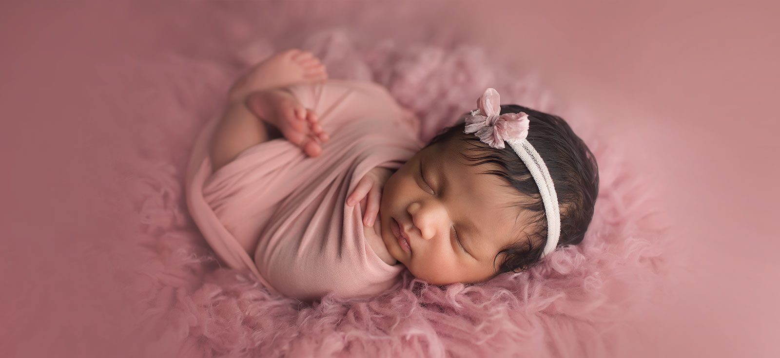 newborn photographer in houston